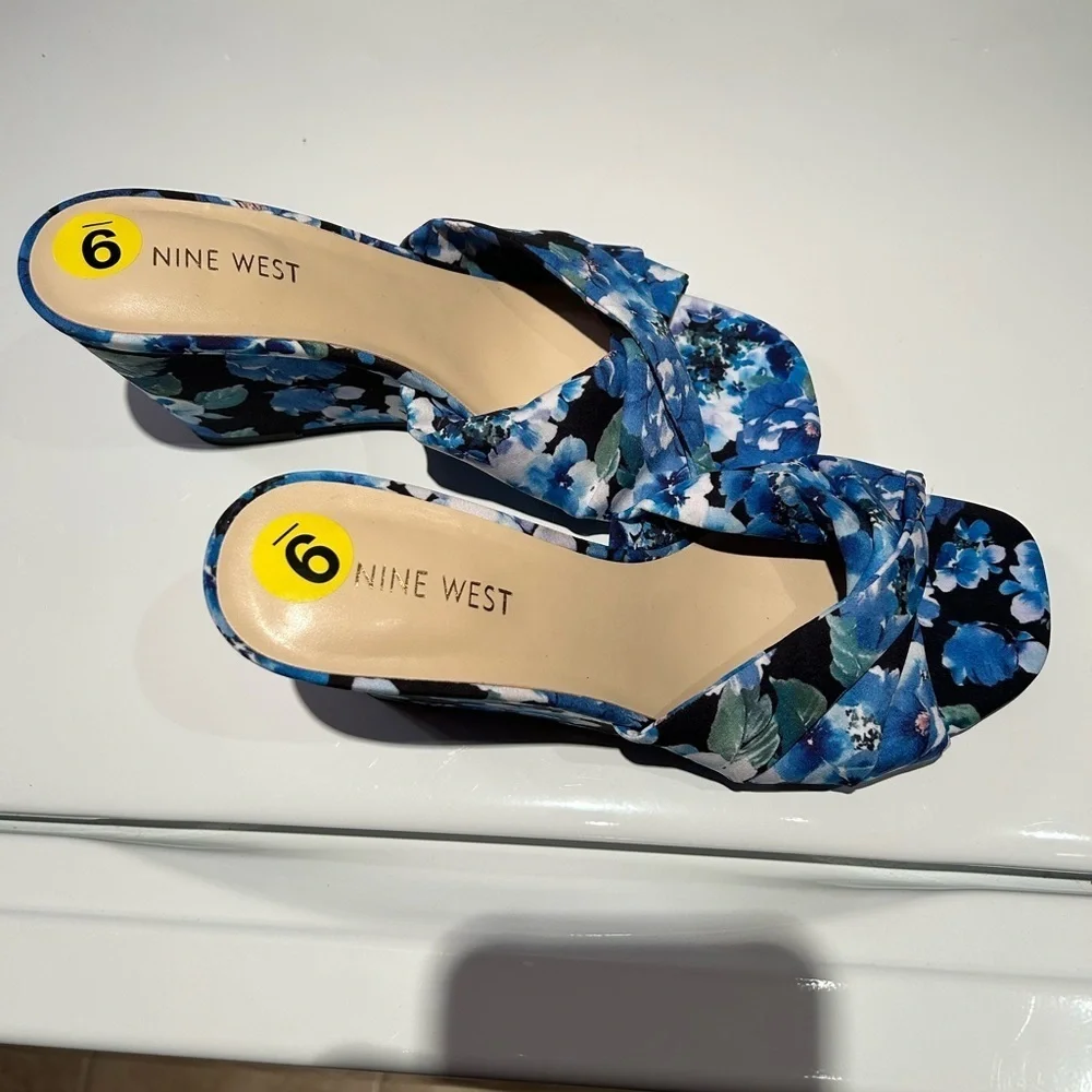Nine West Blue Floral Women's Wedges